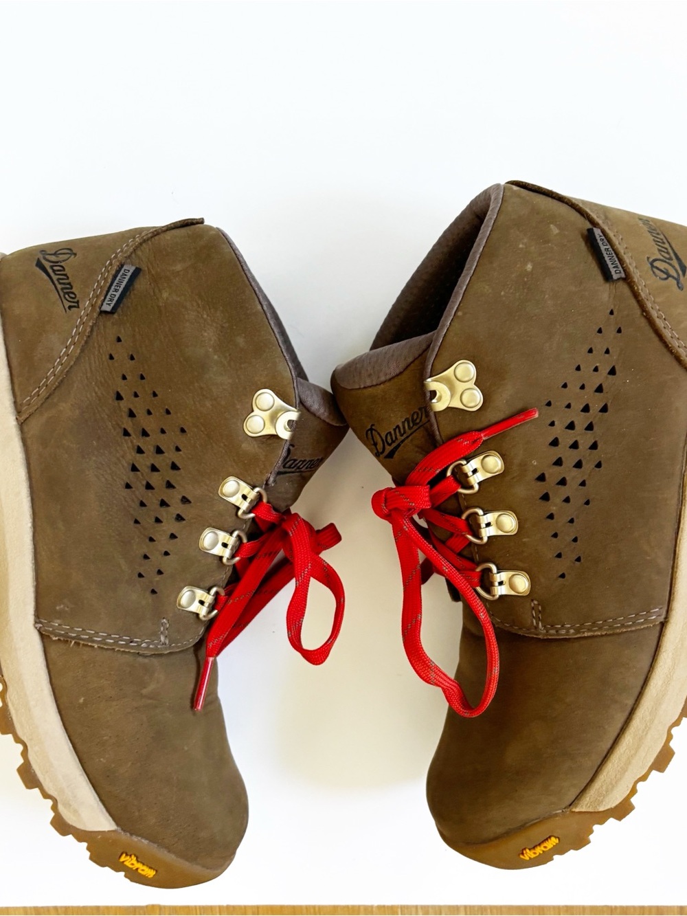 Danner Women’s Inquire Chukka Hiking Boots – Size 6